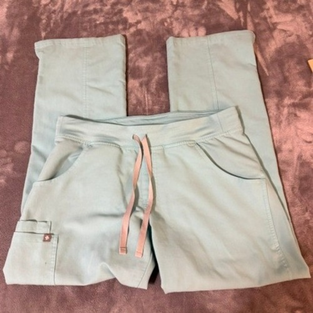 FIGS Scrub Pants Women S Light Blue T21004P Straight Leg Yoga Waistband Cargo